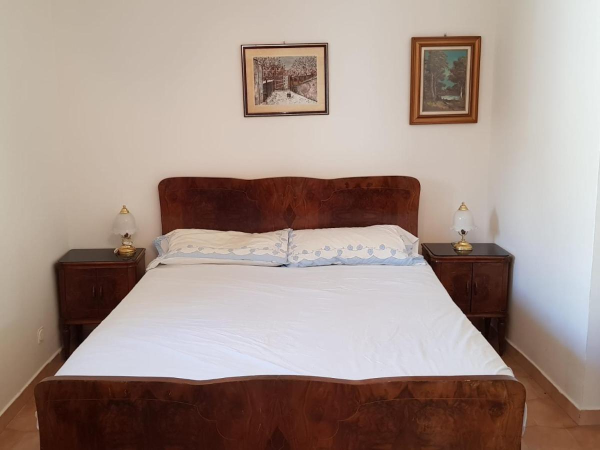 Casa Tranquilla E Luminosa Con Terrazzo A Due Passi Dal Mare Apartment โบรโล ภายนอก รูปภาพ